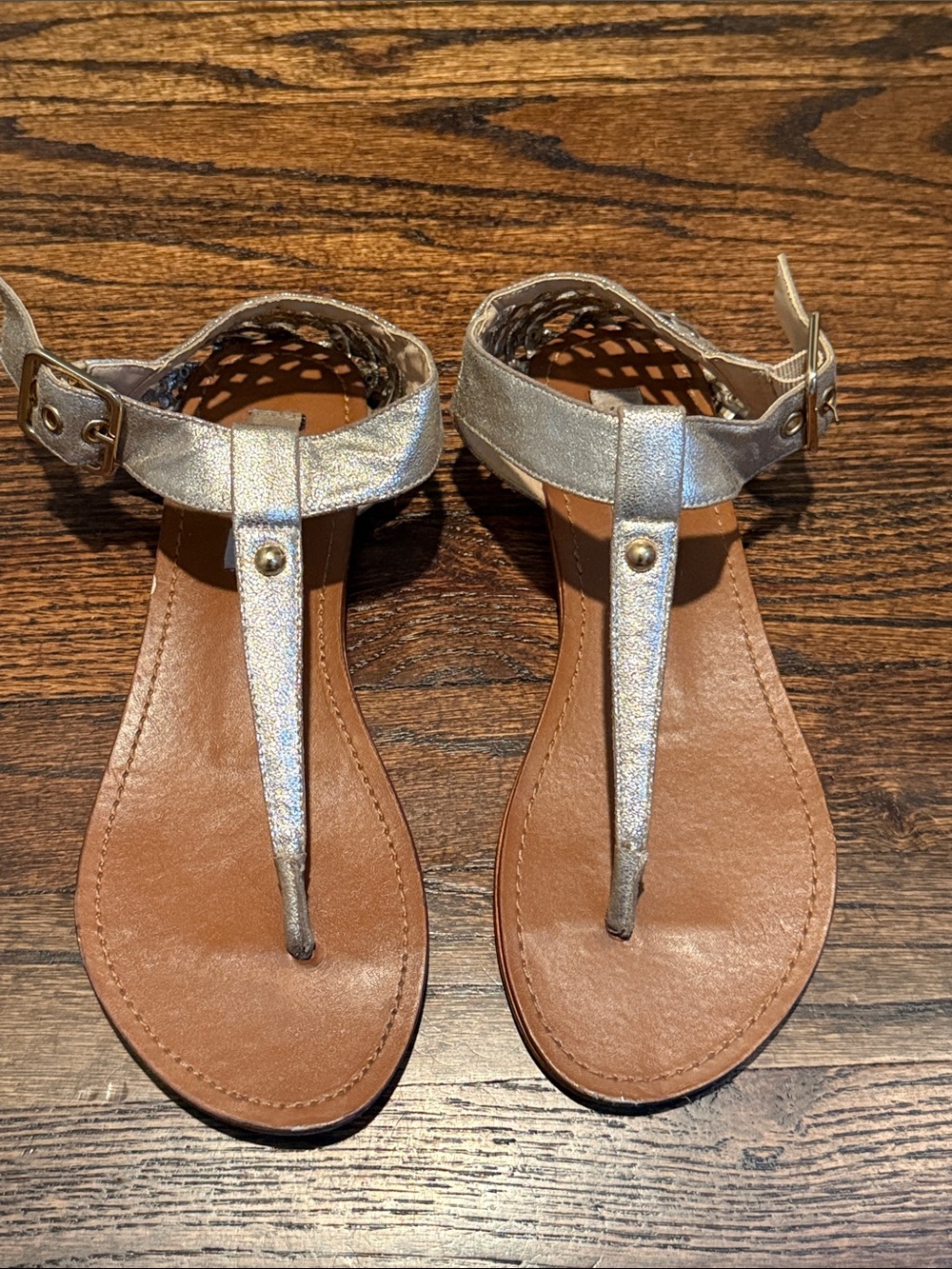Women's size 7.5 Metallic Gold T-Strap Sandals